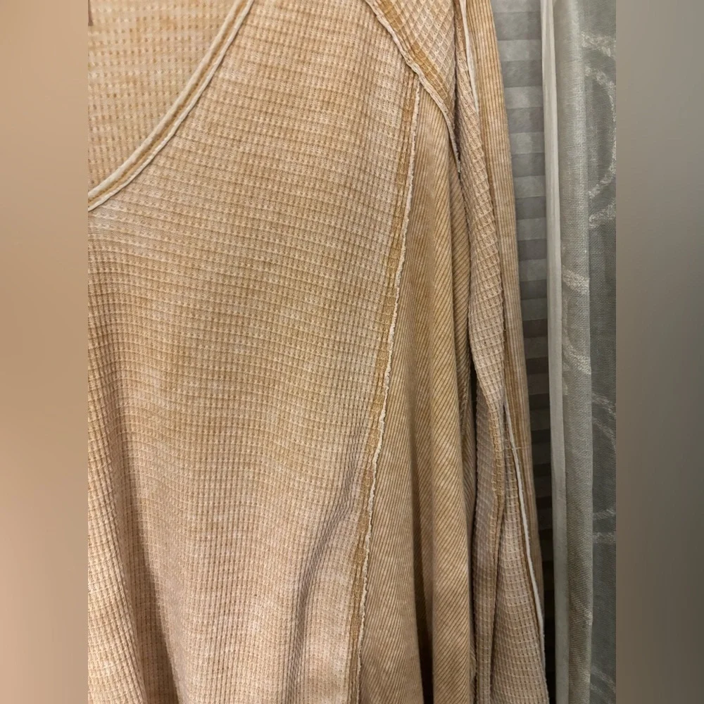 Free People Brown Long Sleeve V-Neck Top size small